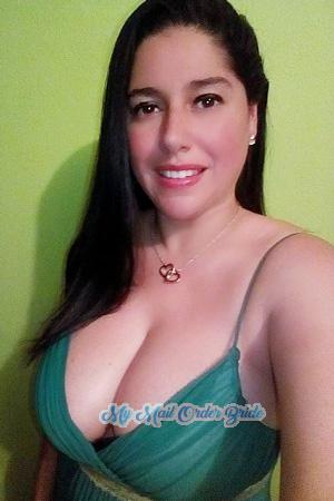 204917 - Ingrid Age: 41 - Costa Rica