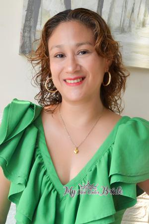 226554 - Jessica Age: 42 - Peru